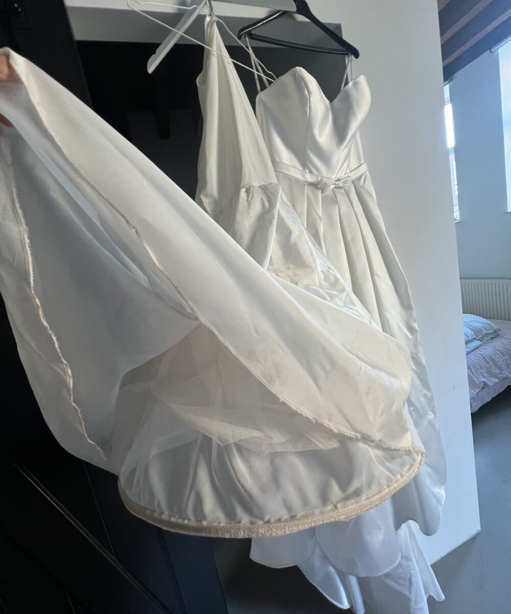 Gekocht in 2019 - strapless sjiek