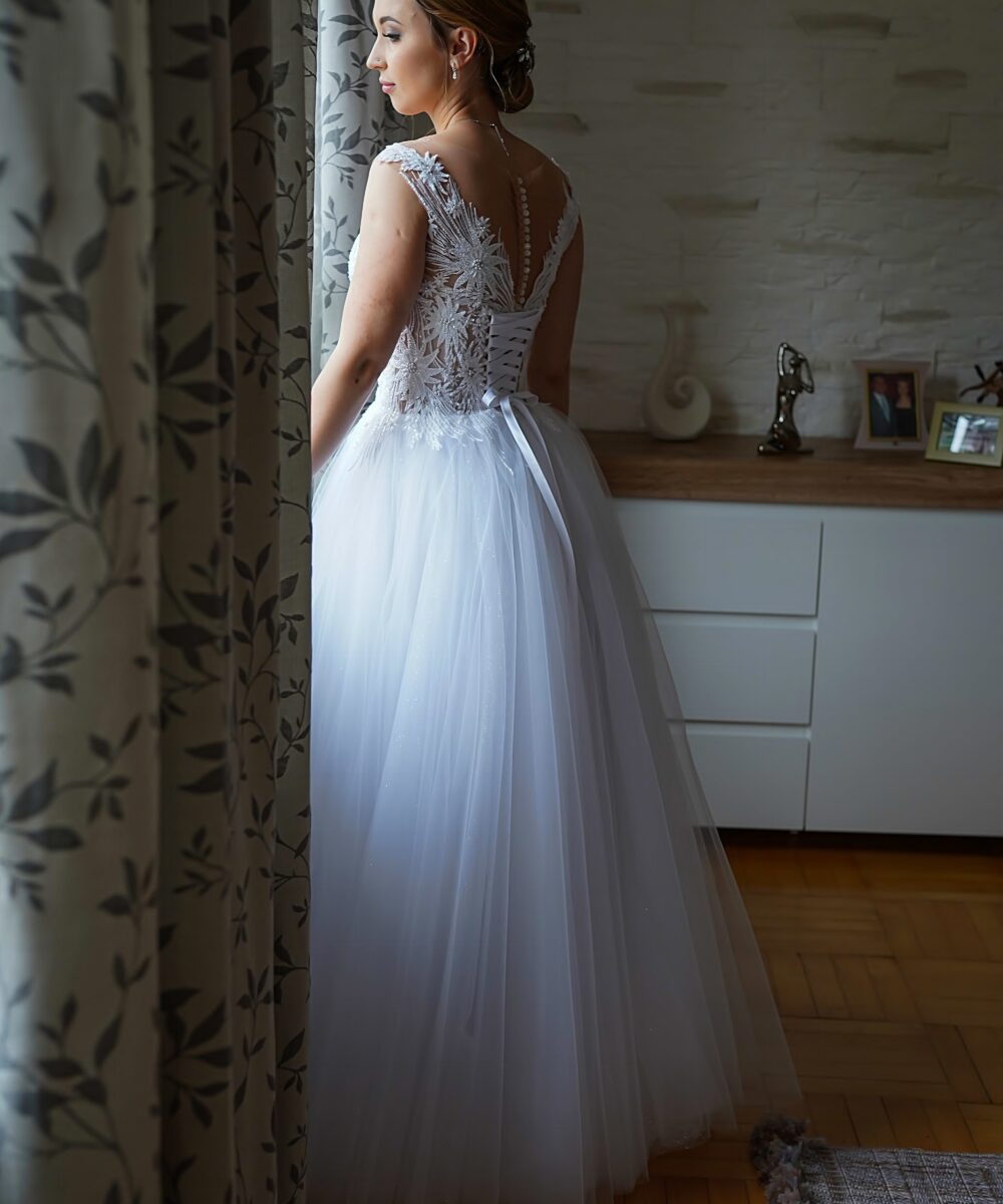 Wedding dress A-shape